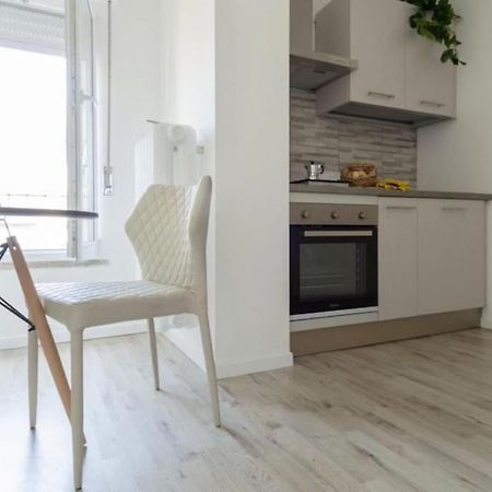 One Flat/Studio,Busto ArsizioCenter,With Terrace Esterno foto